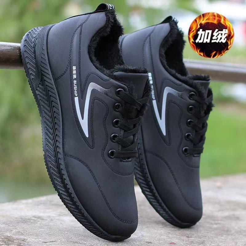 Velvet Men's Cotton Shoes Thickened Warm and Non Slip Sports Cotton Boots Flat Sole Casual Waterproof and Breathable Men's Shoes