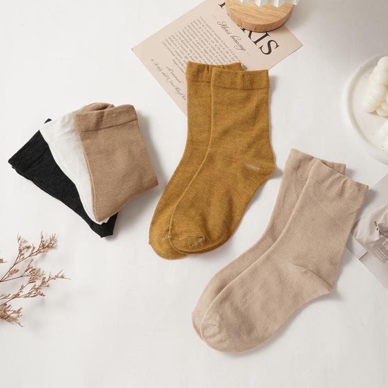 Versatile Solid Color Mid Tube Socks Japanese Casual Breathable Pile Socks Comfortable