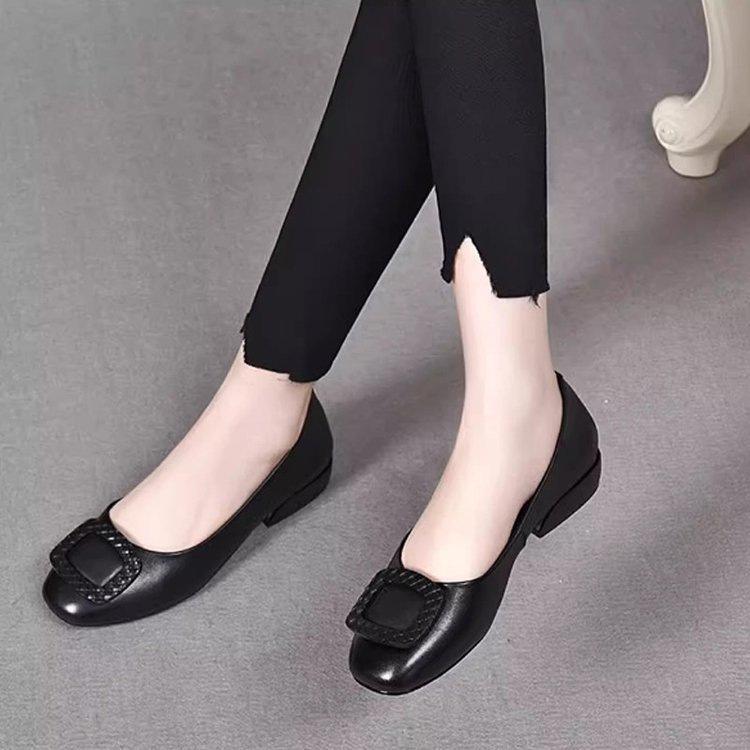 Leather single shoes women's spring and autumn 2025 new Doudou shoes soft leather soft sole comfortable versatile women's shoes one pedal leather shoe