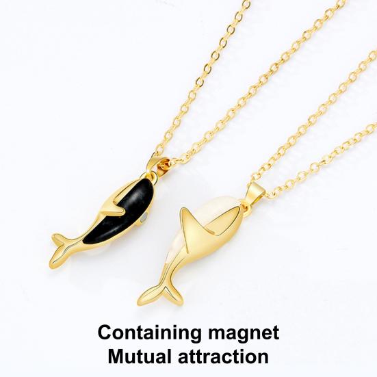 2 Pcs Collier Couple Nouveauté Délicat Magnétique Baleine Affectueuse Étreinte Pendentif Chaîne Clavicule pour Cadeau Anniversaire