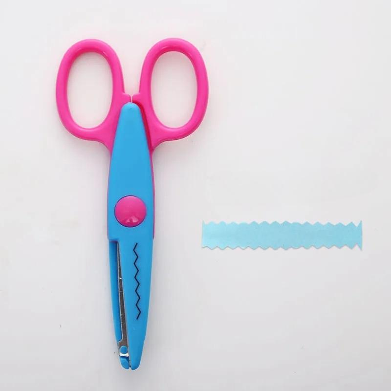 1 Piece Plastic  Lace Scissors Student Cartoon Paper Cuttings DIY Album Photo Pattern Card Scissors Office Stationery Supplies