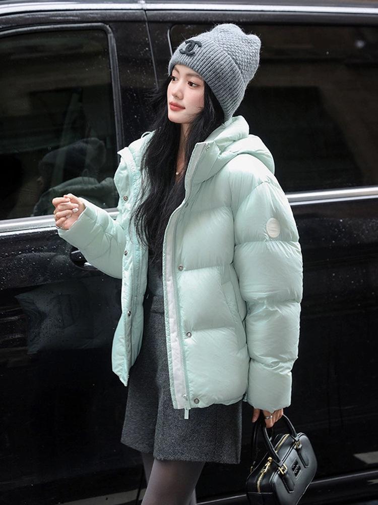 Women's 2025 Snow Mountain Black Cloud Puffer Jacket: New Thickened Short Winter Streetwear Fashion