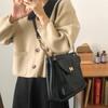 High Sense Feminine Messenger Bag Black Tote Large Capacity Fashion Online Celebrity Fashion Chain New