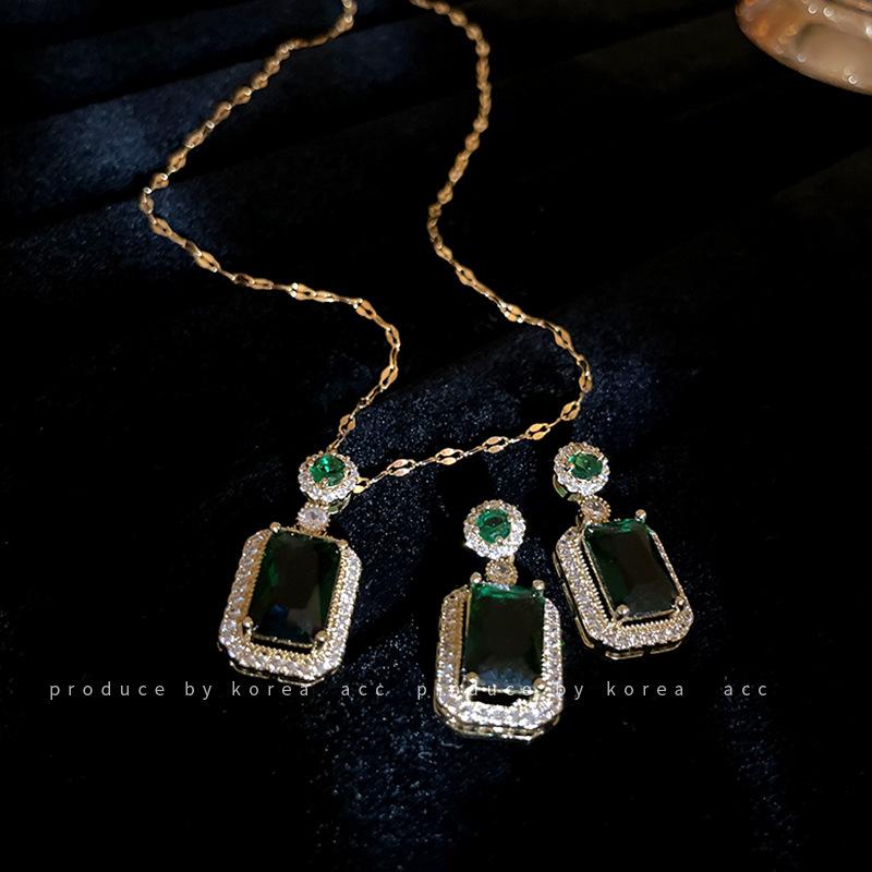 Emerald Zircon Crystal Geometric Earrings Korean Personality Fashion Stud Earrings Women's Niche Design Retro Earrings