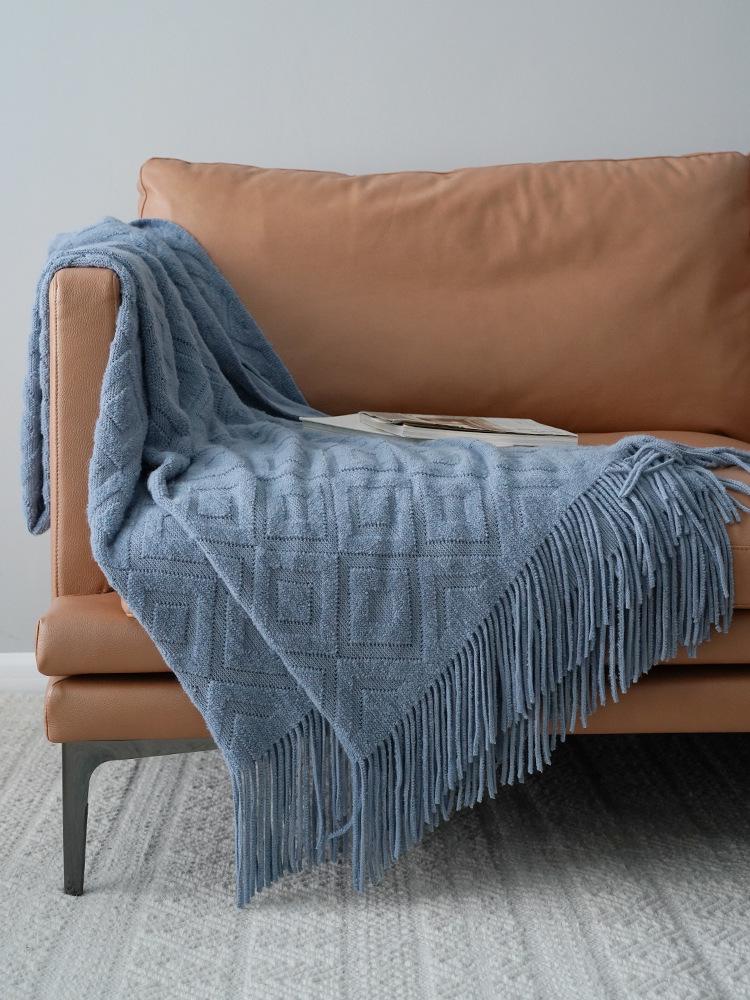 American Style Jacquard Knit Throw, Bed Runner & Sofa Blanket for Autumn/Winter