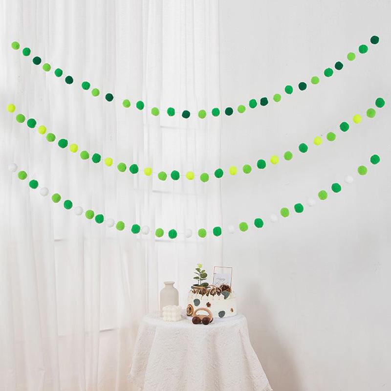 Children’s Room Pompon Bunting Decoration - Birthday Party Tent Backdrop Ornament