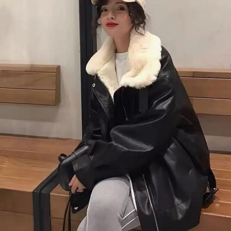 Leather Jacket Women's Fleece Thickened New Fur Integrated Retro Leather Jacket Loose Motorcycle Clothes
