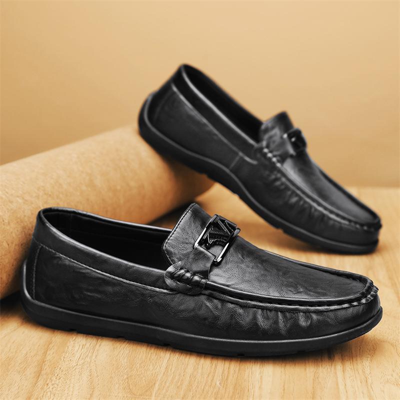 Fashion Casual Leather Men Slip On Shoes Italian Soft Loafers Handmade Moccasins Breathable Comfy Boat Shoes Business Male Driving Shoes