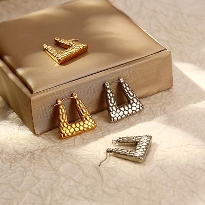 French Retro Triangular Stainless Steel Earrings Niche Design High Sense Personalized Women's 18K Gold Plated Earrings