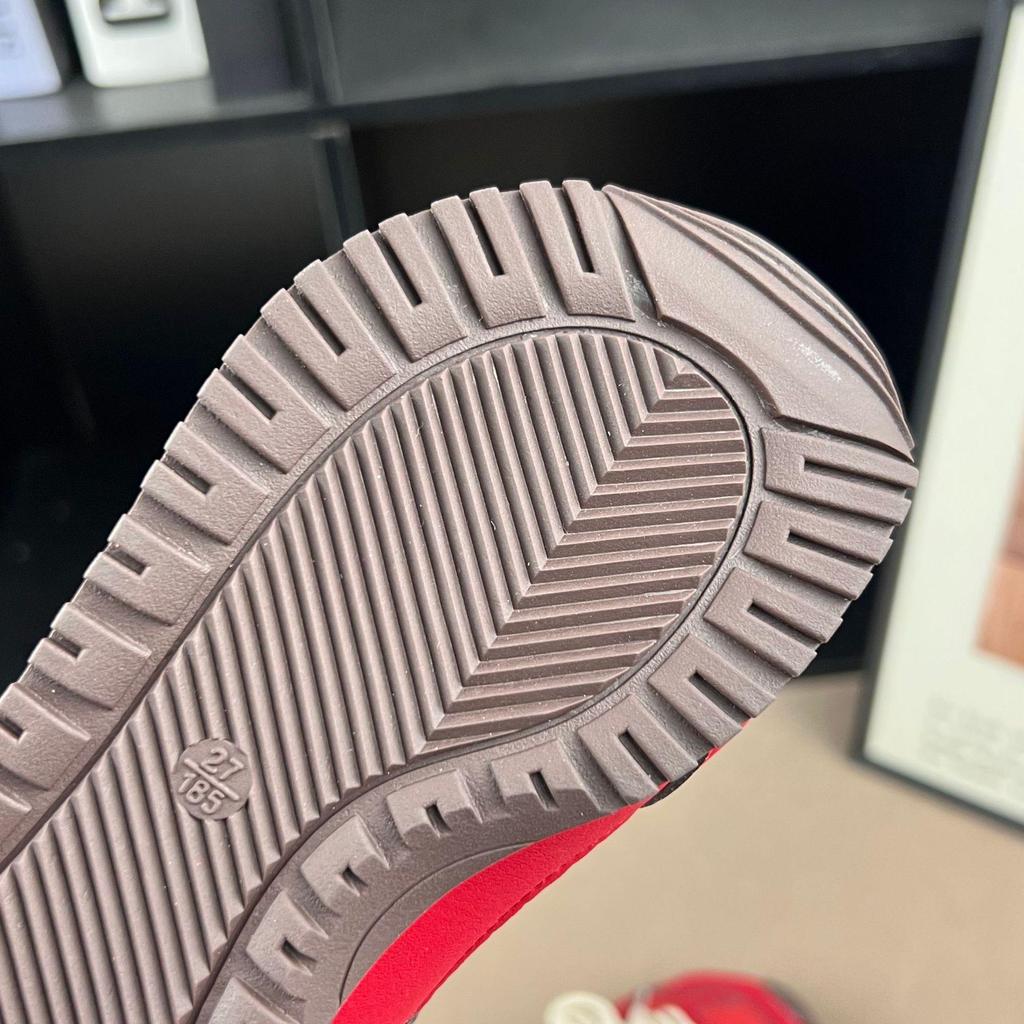 Kids' Unisex Versatile Red Running Shoes - 2026 Spring/Autumn Fashion, Perfect for Christmas & New Year