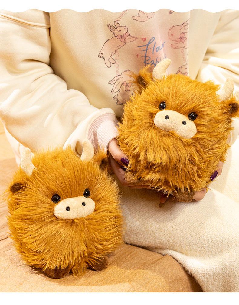 Adorable Highland Cattle Plush Doll - Round Cushion, Cartoon Ornament, Perfect Children's Birthday Gift.