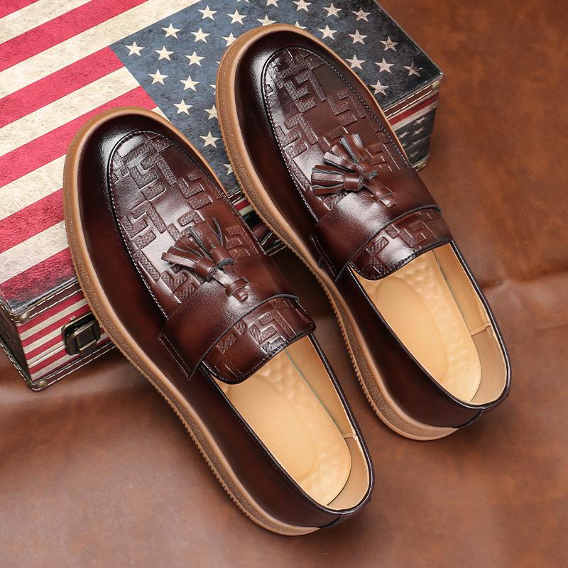 Men Classic Retro Tassels Loafers Fashion Men's Casual Shoes Embossed Leather Mens Slip-on Thick Sole Outdoor Flats 9607