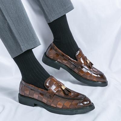 Mode Nieuwe Mode Leer Gentleman Stress Schoenen Heren Zakelijk Rijschoenen Handgemaakte Kwastjes Loafers Schoenen Feest Ballerina's Kledingschoenen