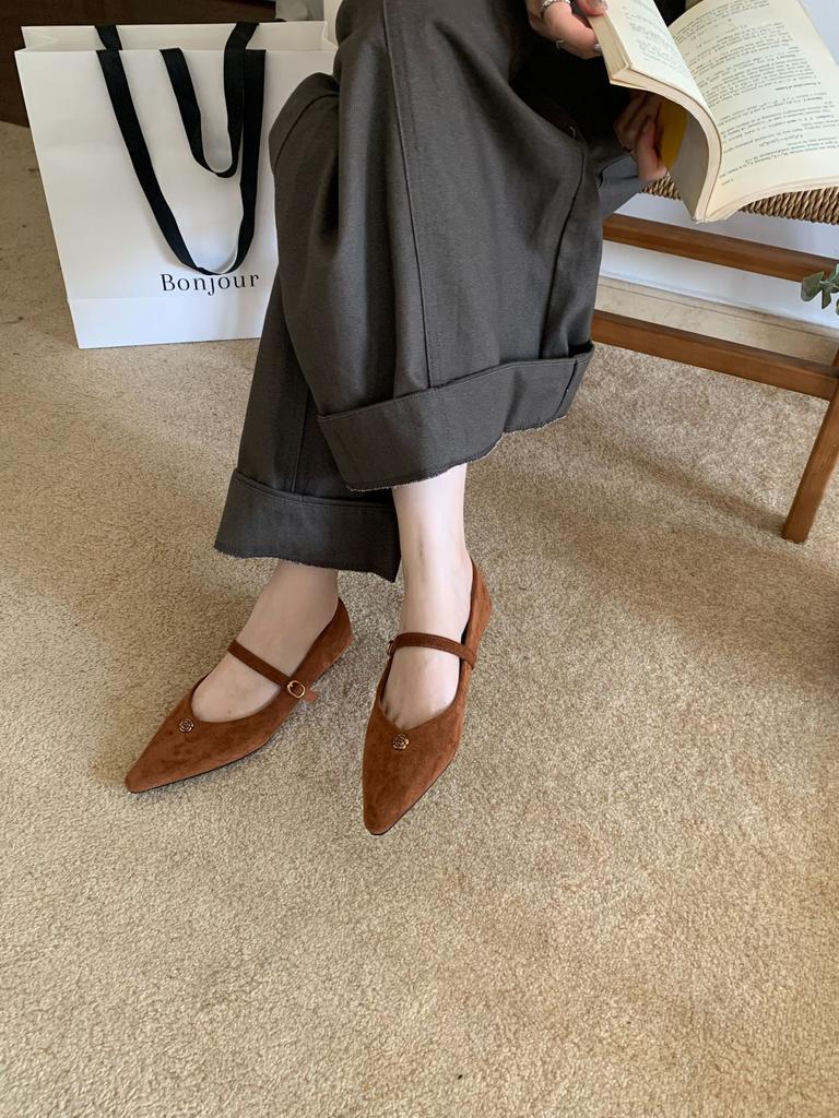 2025 New Autumn New Pointed Suede Word with Retro High Heels Women's Fashion Wedge Heel Commuter Shoes