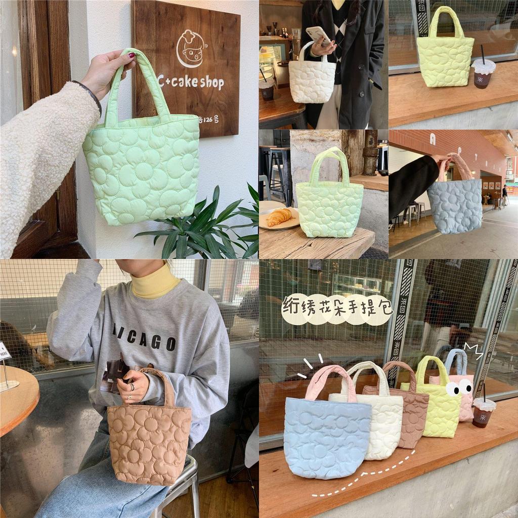 Стильна стьобана сумка-тоут для перекусів та дитячих речей. Ідеально для щоденного використання мамою.