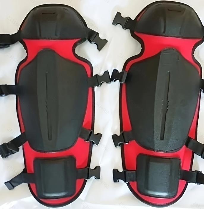Thickened Three-Section Chainsaw & Trimmer Knee Pads for Garden & Land Clearing