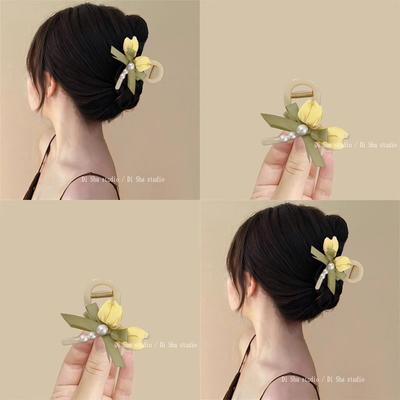 Super Ethereal Tulip Grab ClipShark Clip At The Back of The HeadHigh-end Semi-tied Hair Clip and Hair Accessory