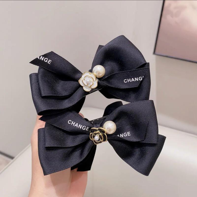 Diamond Flower Hair Claw Clip - Elegant Updo Accessory for Women