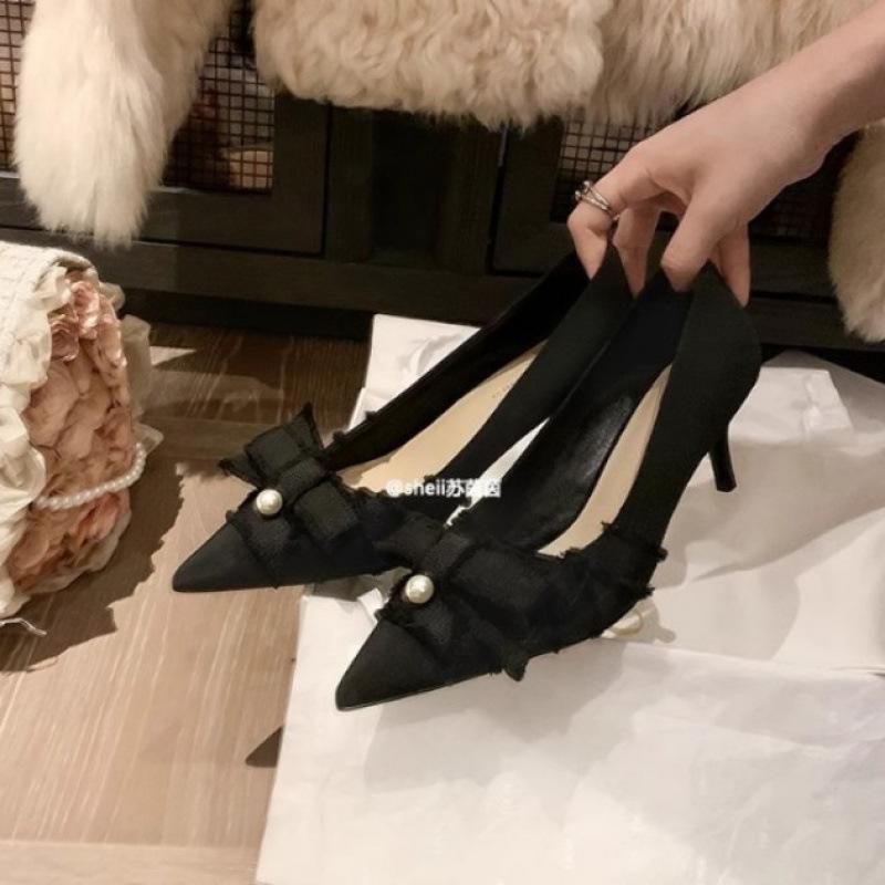 Pointed Butterfly Butterfly Pearl Flat Shoes Women's High Heel Wedding Shoes Commuter Shoes