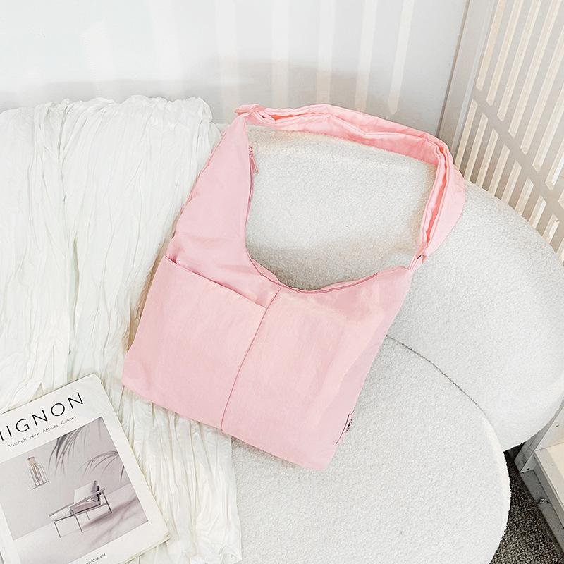 New 2025 spring niche design large capacity shoulder bag fashion messenger bag commuter large capacity tote bag