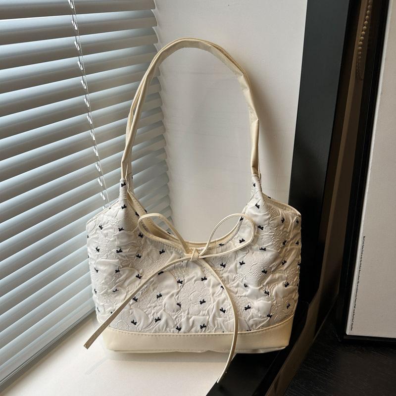 

Light luxury niche underarm bag 2025 new spring and summer handbag versatile commuter underarm bag белый