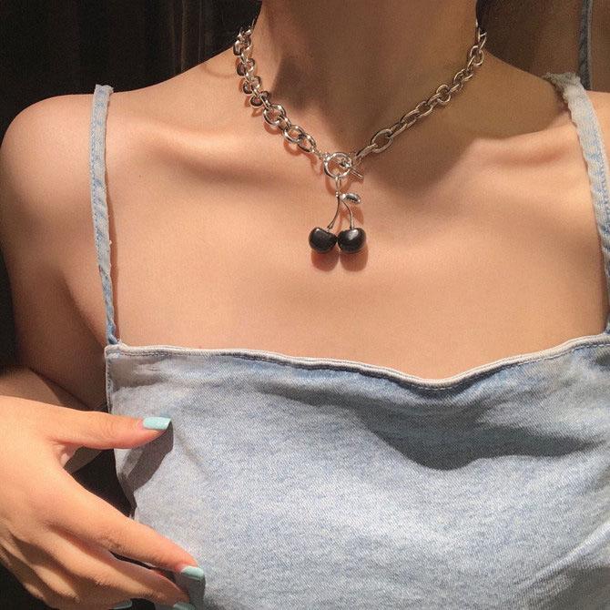 Black Cherry Necklace Female Tide Ins Hip-hop Titanium Clavicle Chain Cold Wind Accessories Choker