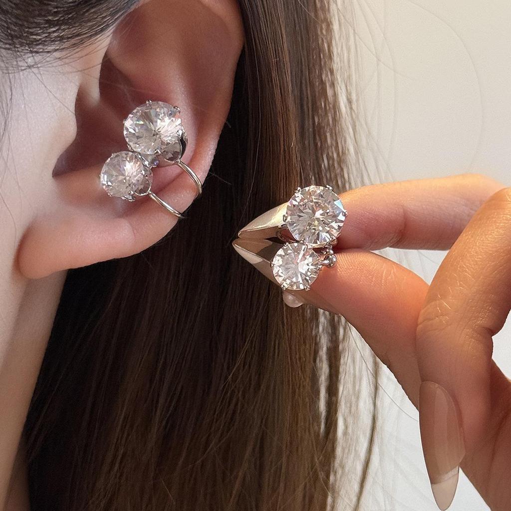 Zirconia Double Layer Ear Cuff Clip, Elegant & Personalized Design, High-End Light Luxury Ear Jewelry