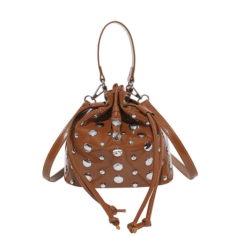 Bucket Design PU Leather Crossbody Bag Punk Style Rivet Shoulder Purses and Handbags Motorcycle Bolsas Feminina Clutch Bag