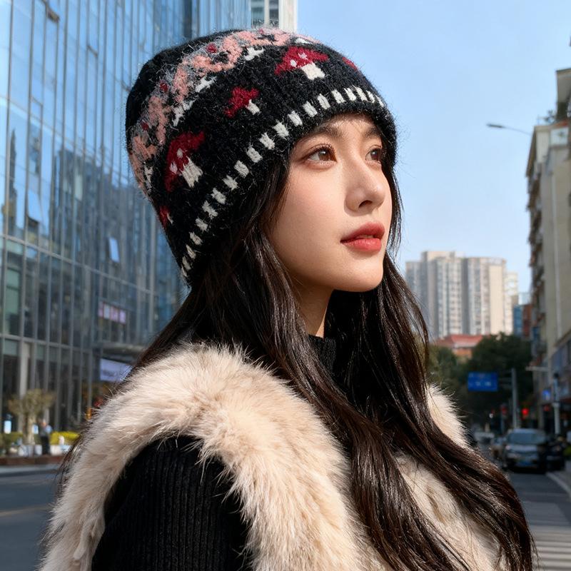 New Women Men Knitted Beanie Floral Hats Winter Vintage Fashion Commute Headwear Warm Soft Cozy Cold Weather Knit Cap Casual