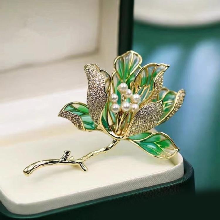 2pcs Elegant Hibiscus Flower Brooches for Women Fashion Alloy Lapel Pin Accessory Suitable for Business and Casual