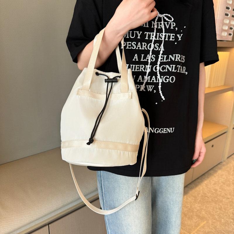 Drawstring pleated shoulder bag travel travel leisure cross-body bucket bag