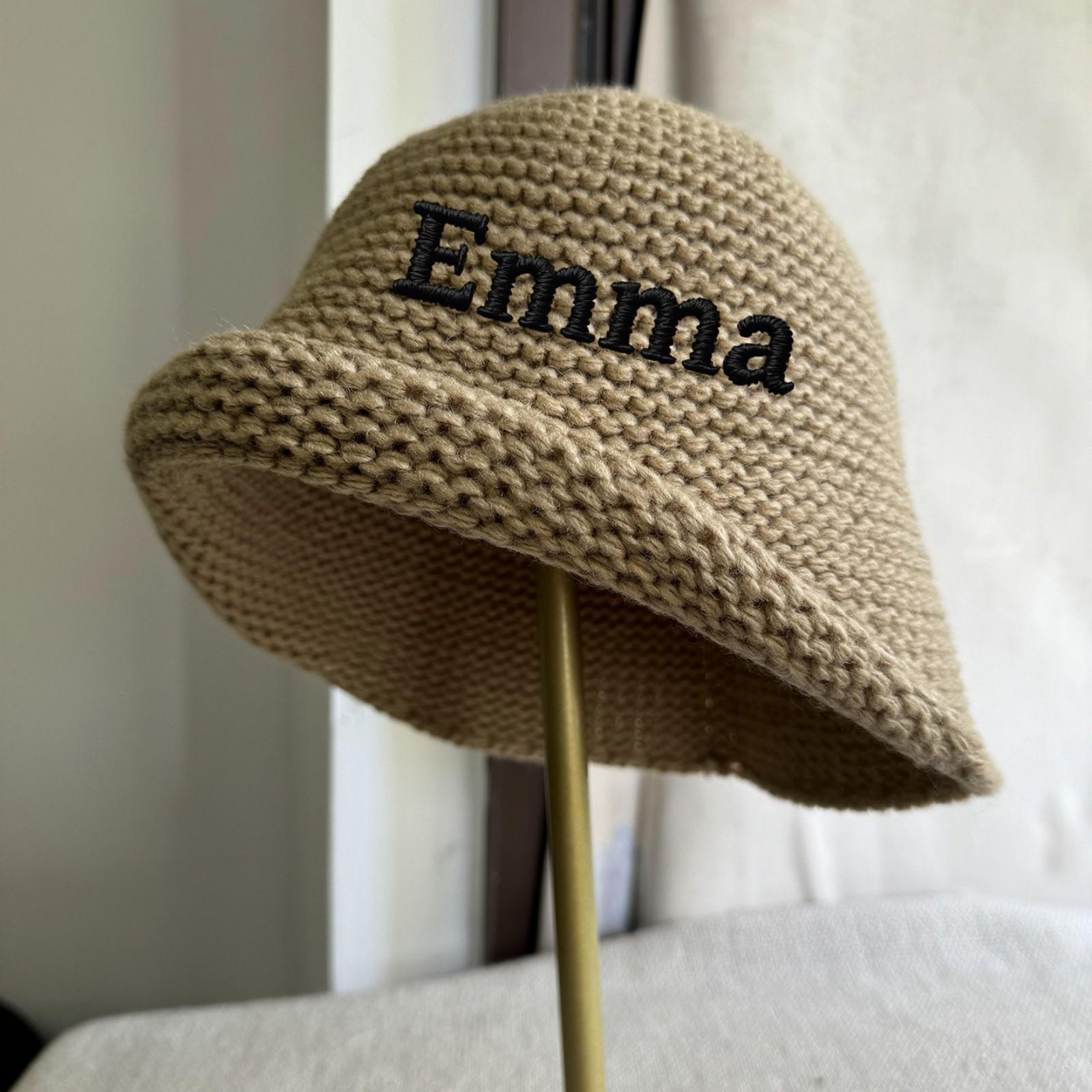 

Вязаная шерстяная шляпа-ведро с подвернутыми краями и вышитым именем на заказ для женщин, зимняя теплая шляпа рыбака, шерстяная шляпа-ведро большого размера One Size хаки