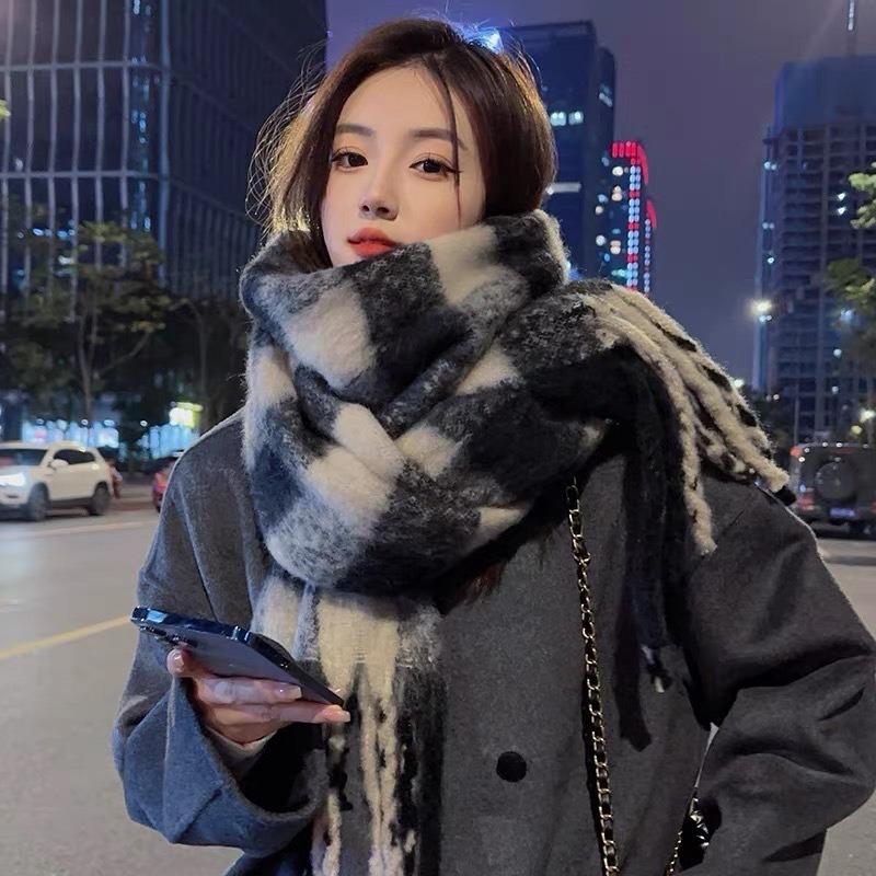 

New Christmas red scarf women s winter high-end plaid imitation cashmere shawl atmosphere versatile scarf 35-190cm (small)