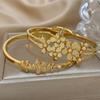 Two-piece set Exquisite, fashionable, and romantic new flower-shaped stainless steel metal bracelet set inlaid with synthetic zirconia, a delicate