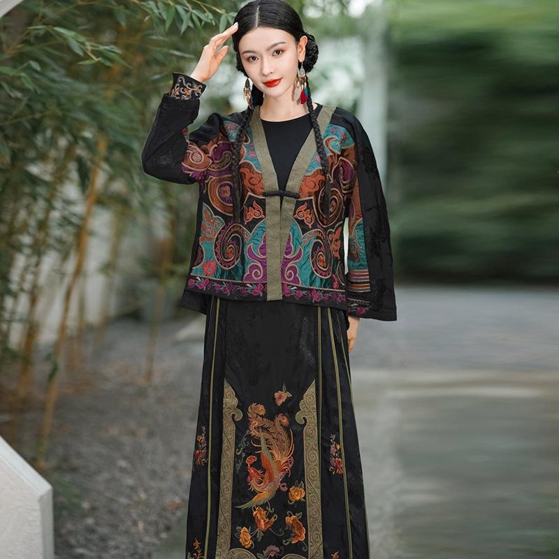 

Женская вышитая этническая куртка: Кардиган с V-образным вырезом, длинным рукавом и застежкой на пуговицы-лягушки в стиле ретро XXL чёрный