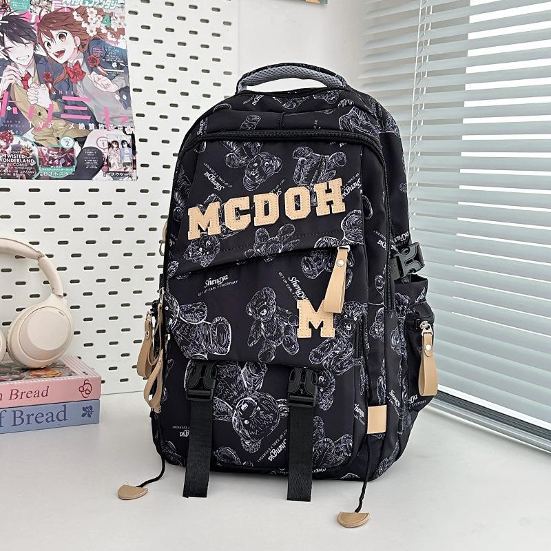 

New high-value, fresh and cute bear backpack, casual large-capacity backpack for junior high school students