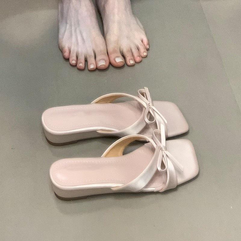 

Fairy Wind Square Head Cross One-Word Slippers Female 2025 Summer Bow with Skirt Cool Slippers 35 розовый