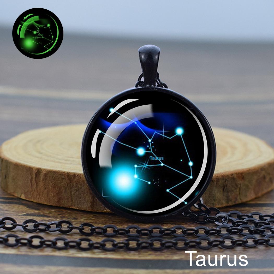 

Ожерелье 12 Знаков Зодиака Звездное Небо Светящееся Кулон-Стеклянный Купол Зодиака Рождественский Подарок Светящийся в Темноте