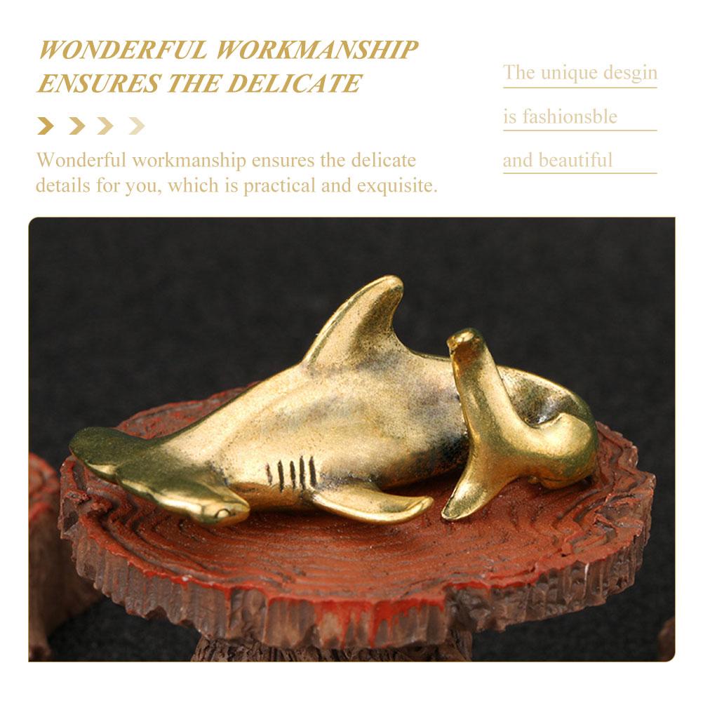 Messing Shark Ornament Figurine Tabletop Kupfer Handwerk Decor Mini Skulptur Statue Büro