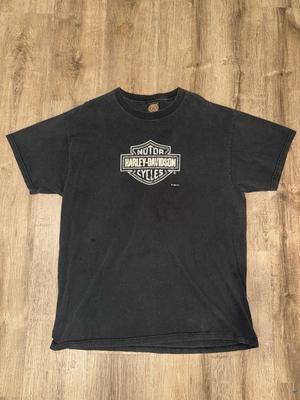 Vintage lata 90. 1996 Harley Davidson Koszulka z centralnym logo Rozmiar XL Wyprodukowano w USA Koszulka Unisex dla motocyklisty
