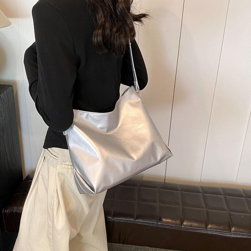 Women's Gentle Texture Solid Color Shoulder Bag Women's 2024 Spring New Versatile Ins Underarm Bag Tote Bag Women