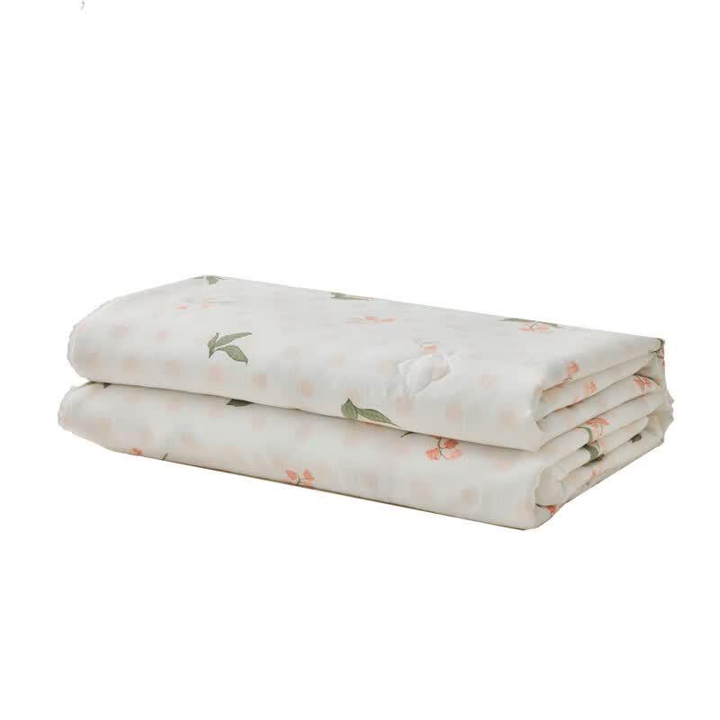 Dohia 'Moonlit Orchid' Lightweight Quilt