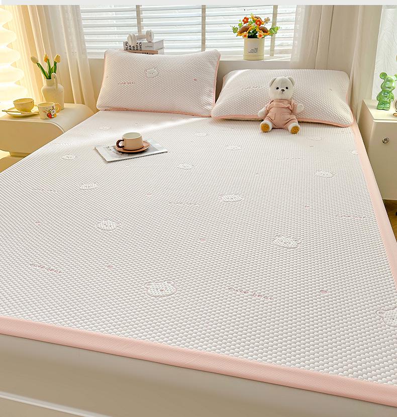 Summer Cool Ice Silk Mattress Topper: Soft, Cooling Bed Sheet for Air Conditioning Comfort