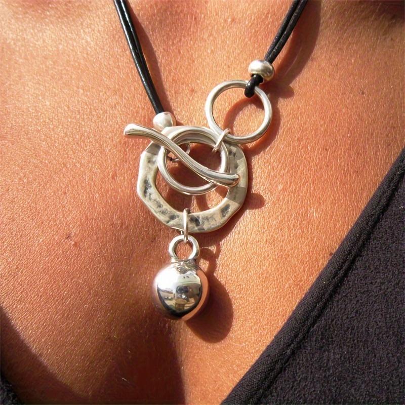 Collana con ciondolo in cordino di cuoio con cerchio geometrico vintage, collana da donna bohémien, regalo per feste e festività