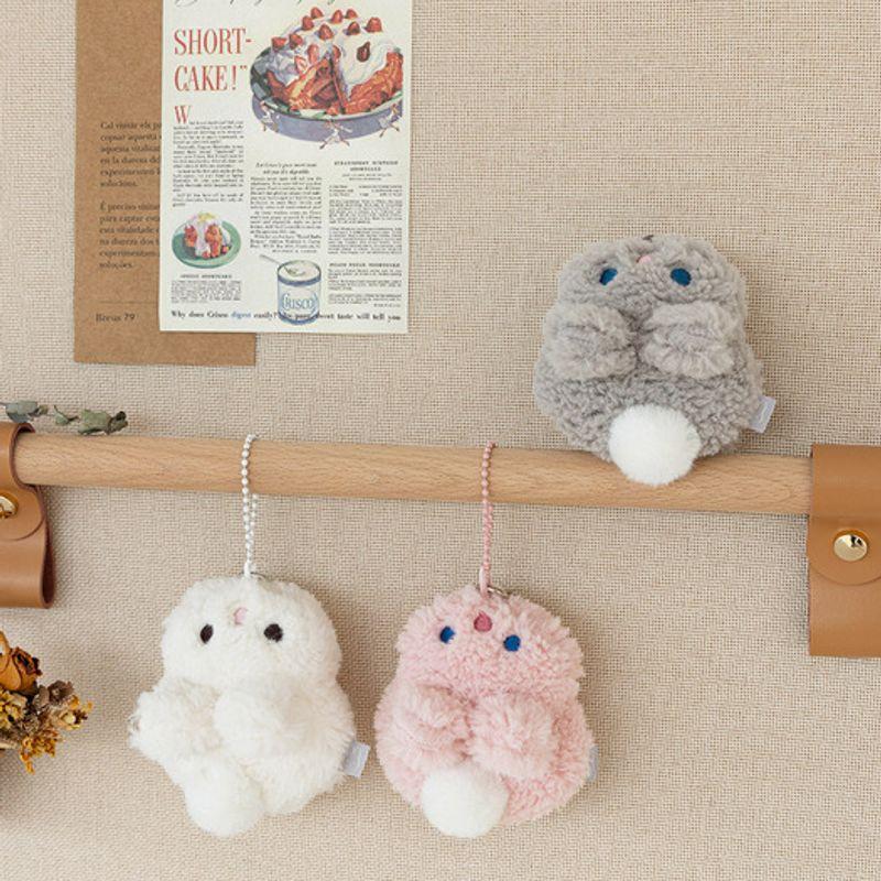 

Piyo Bunny Keychain gray