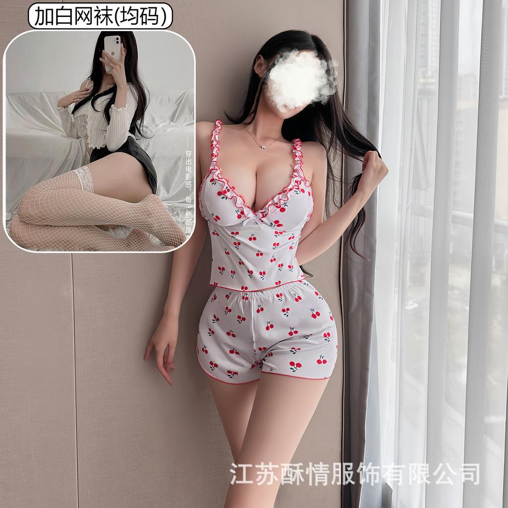Crispy Cherry Floral Can Be Worn Outside, Sexy Suit, Free Suspender V-neck Plus Chest Pad Pajamas, Comfortable Home