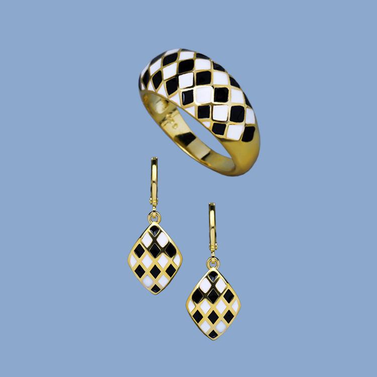 

Fashion and Personality Casual Enamel Jewelry Set Checkerboard Female Ring Earrings W5227WW-