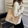 Retro Plush Handbag Women'Snewest Trend Fashion Casual Alphabet Tote Bag Large Capacity Plush Bag Women'S Shoulder Bag