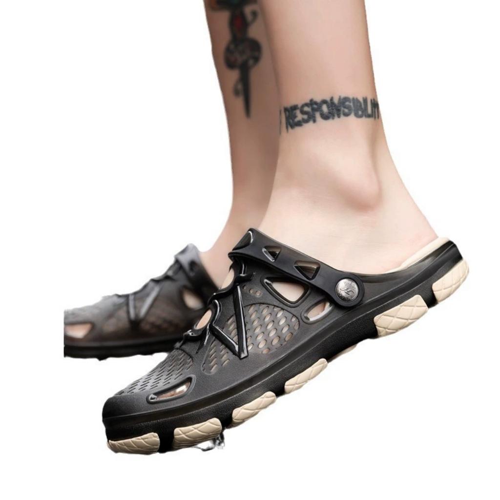 Summer Breathable Hole Shoes Men's Outdoor Beach Shoes Non-slip Upstream Slippers Men's Sandals