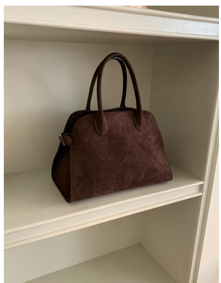High-Capacity Retro Tote Handbag for Women - Autumn/Winter Collection